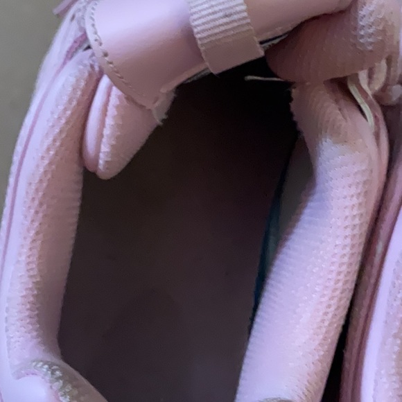 Pink Filas - Picture 5 of 7